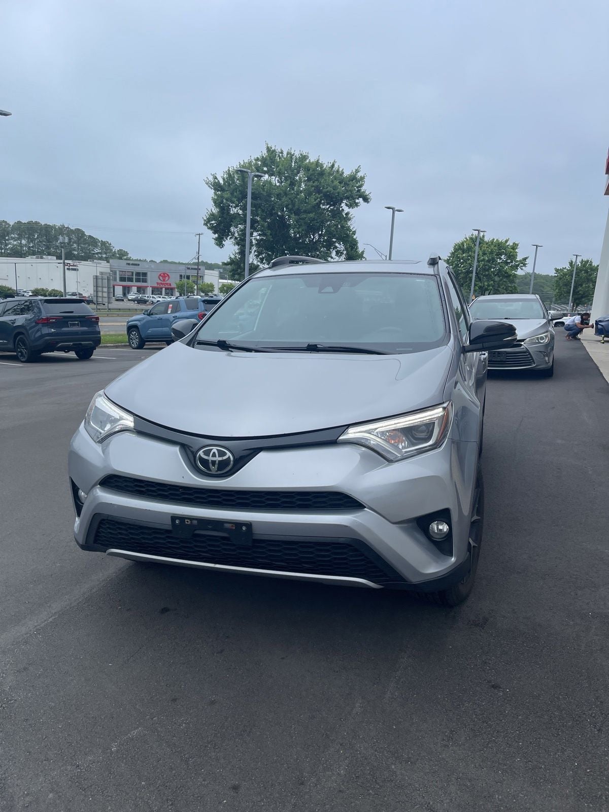 2017 Toyota RAV4 SE