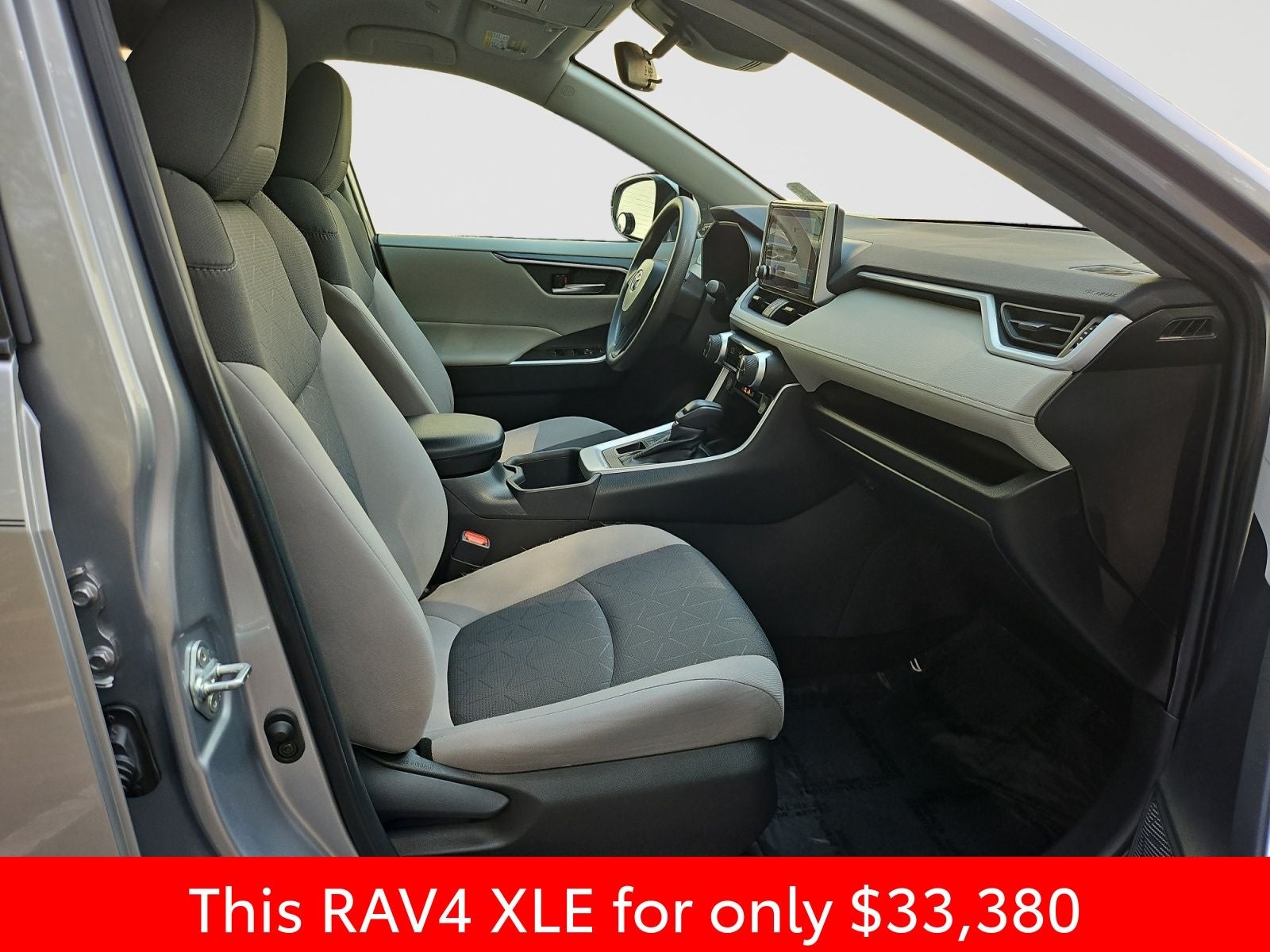 2023 Toyota RAV4 XLE