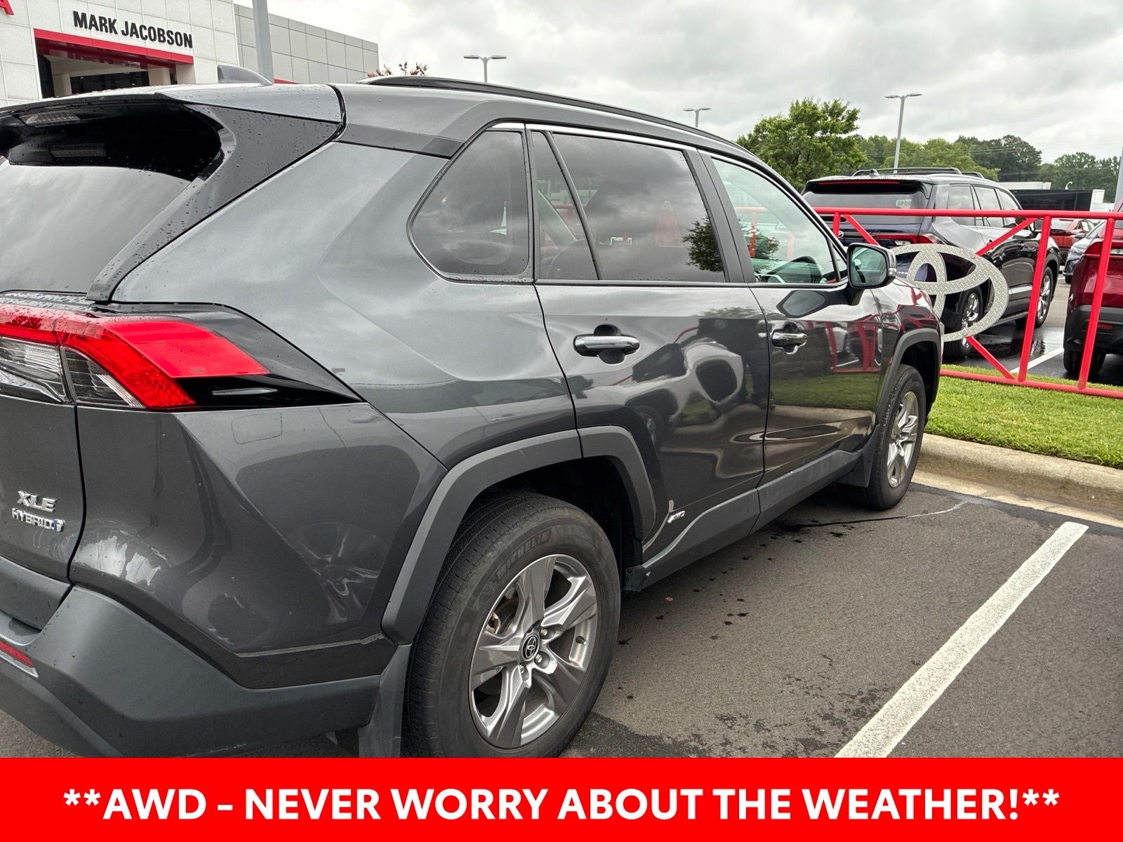 2024 Toyota RAV4 Hybrid XLE