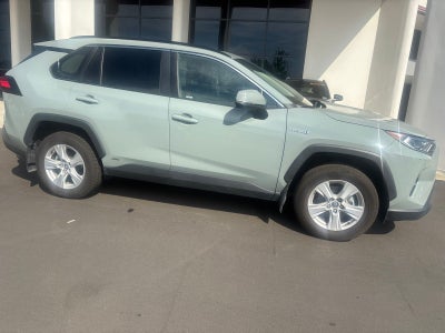 2020 Toyota RAV4 Hybrid XLE