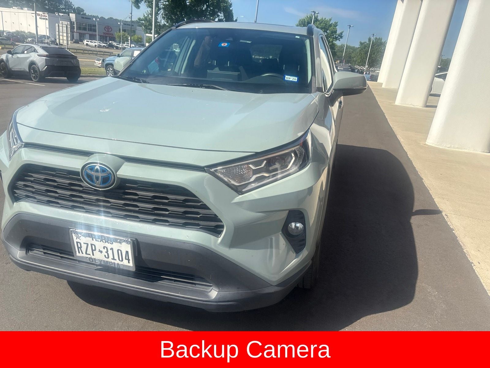 2020 Toyota RAV4 Hybrid XLE
