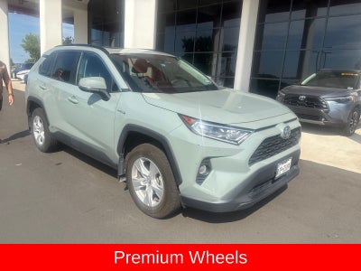 2020 Toyota RAV4 Hybrid XLE