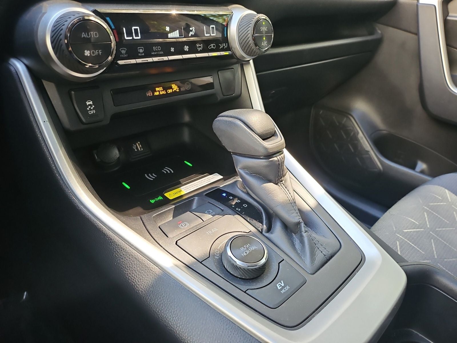 2024 Toyota RAV4 Hybrid Woodland Edition