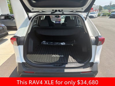 2025 Toyota RAV4 XLE