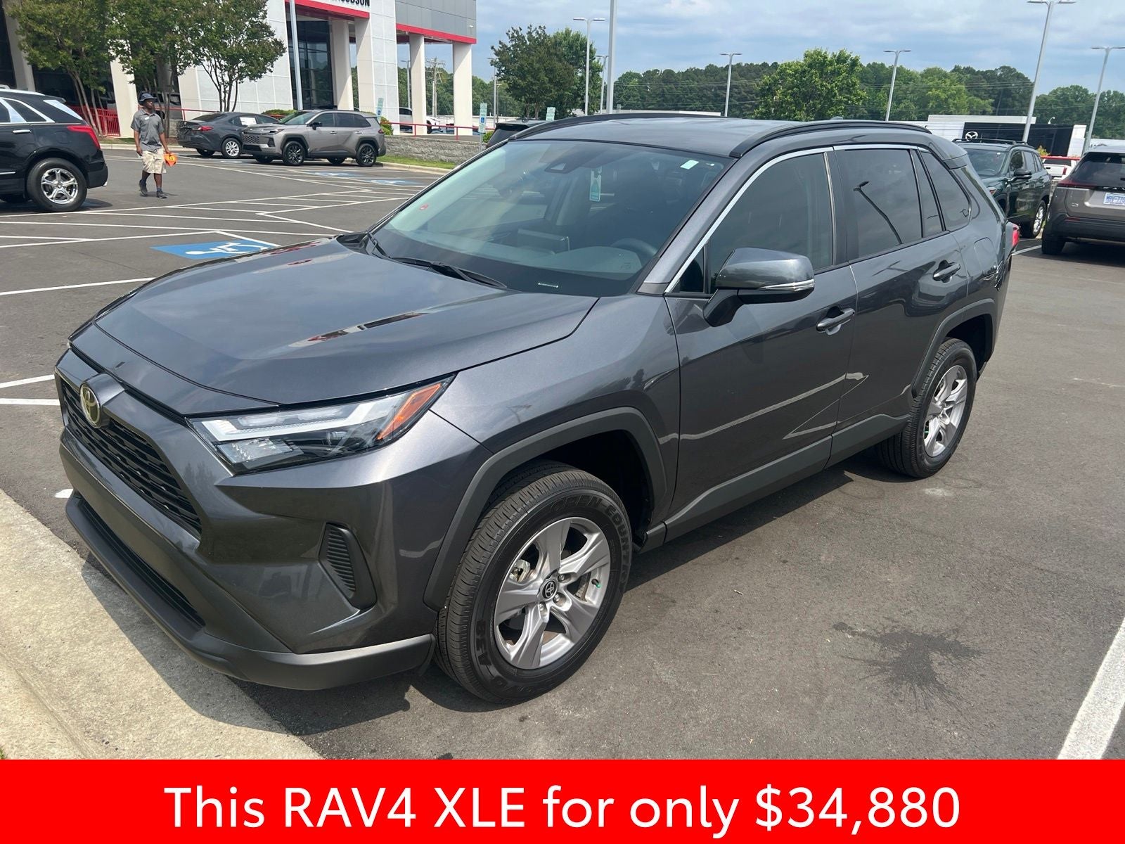 2025 Toyota RAV4 XLE