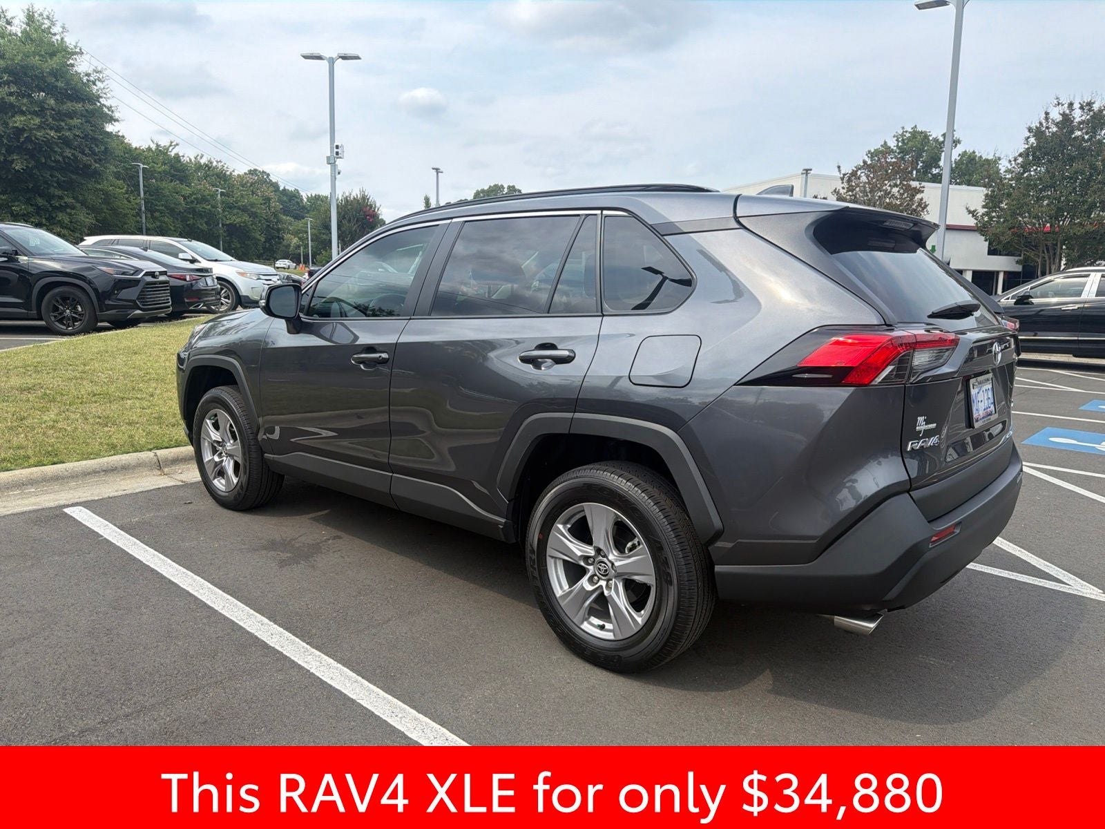 2025 Toyota RAV4 XLE
