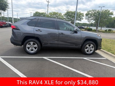 2025 Toyota RAV4 XLE