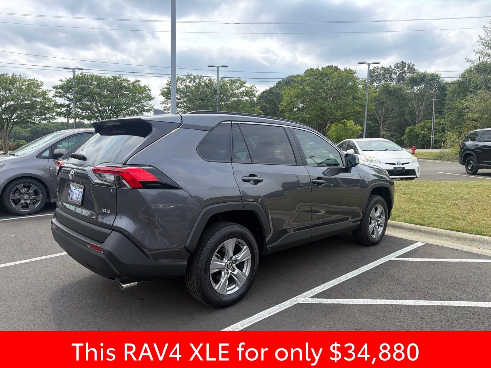 2025 Toyota RAV4 XLE