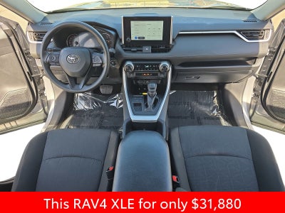 2025 Toyota RAV4 XLE