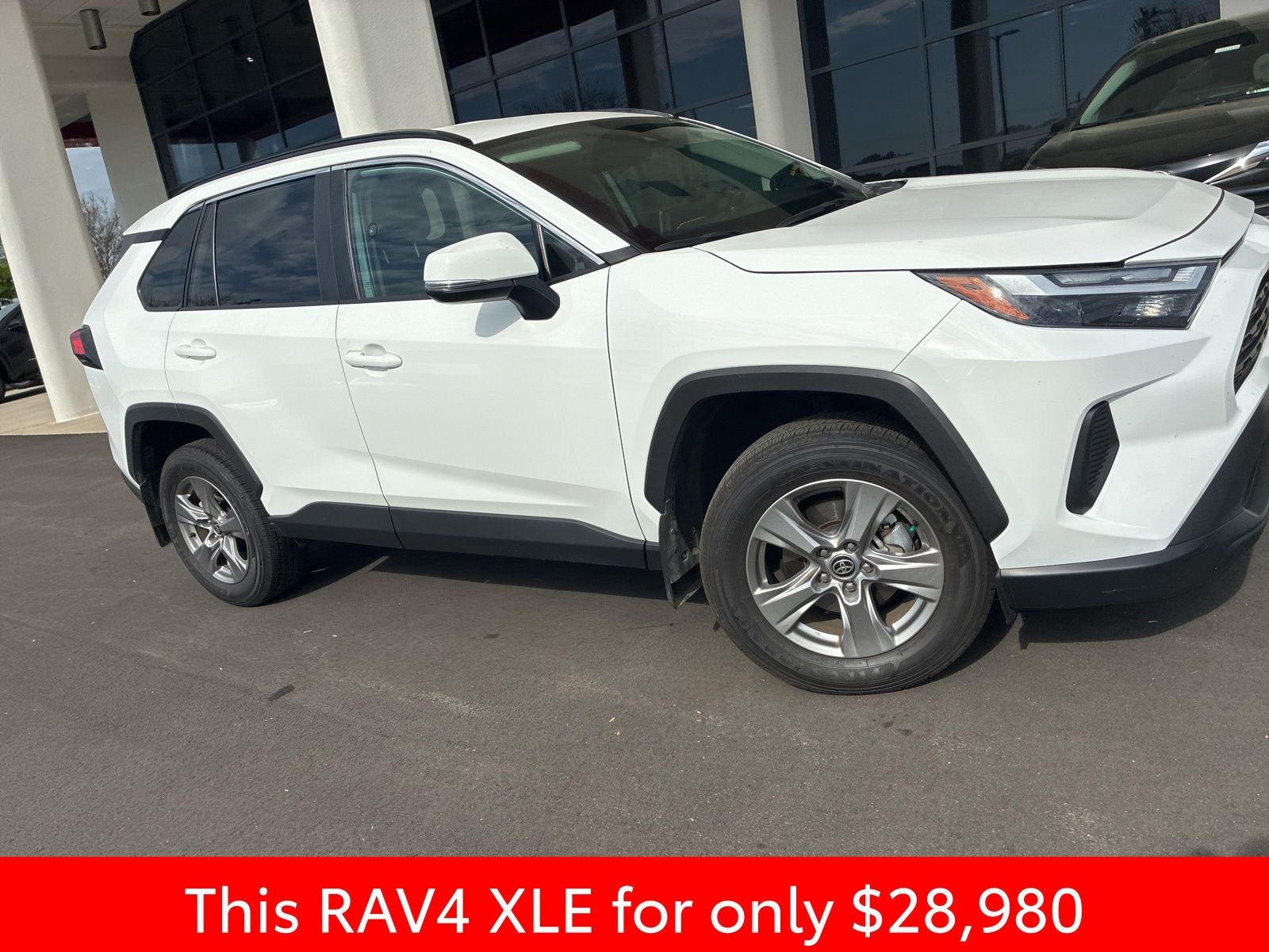 2024 Toyota RAV4 XLE