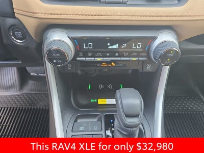 2025 Toyota RAV4 XLE