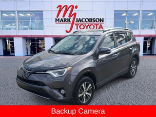 2017 Toyota RAV4 XLE