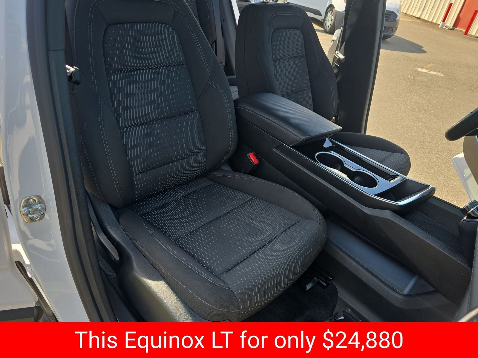 2025 Chevrolet Equinox LT - Photo 16