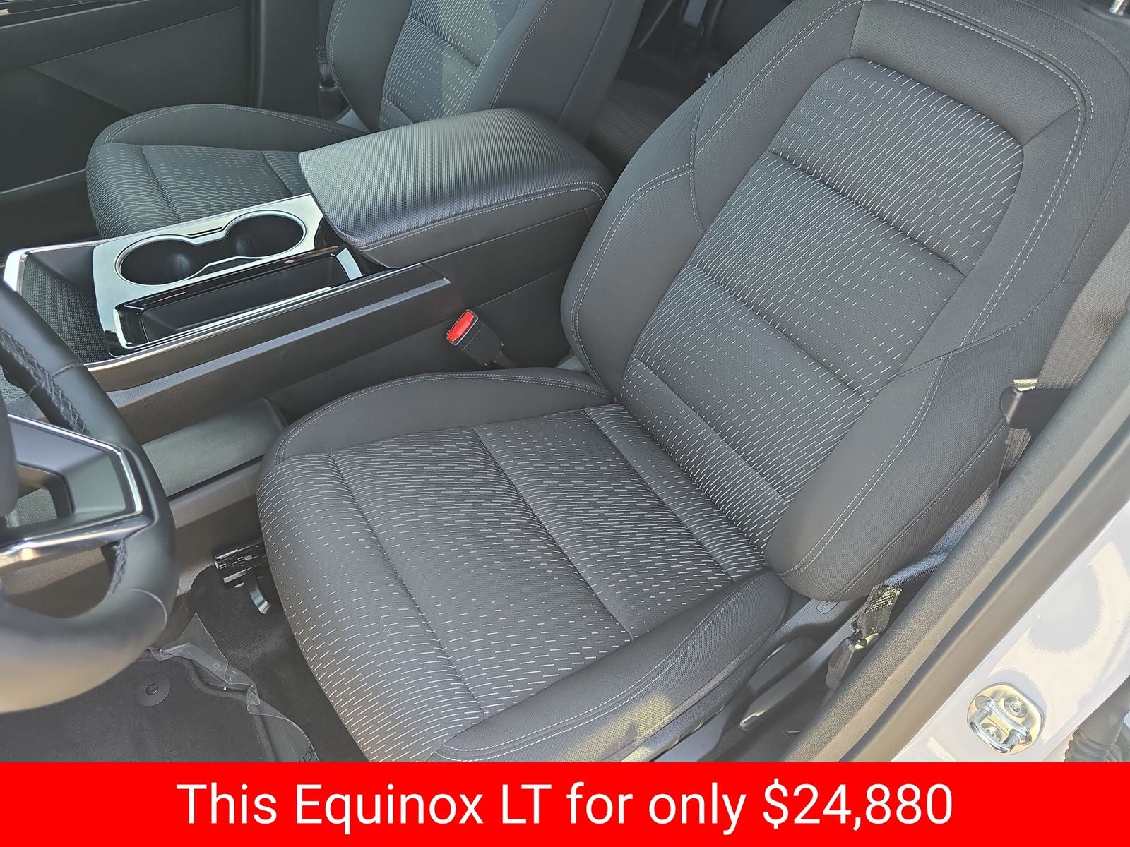 2025 Chevrolet Equinox LT - Photo 20