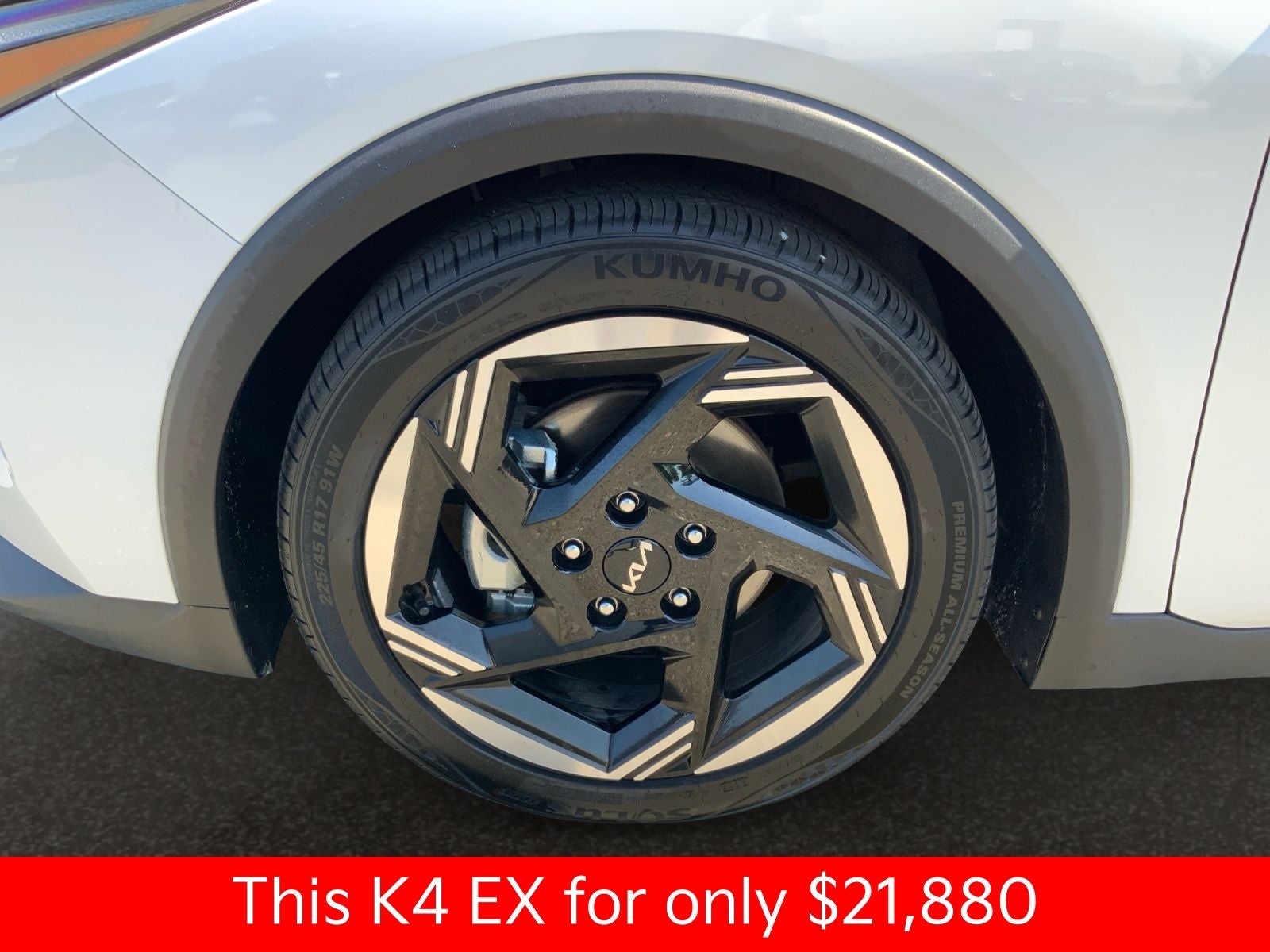 2025 Kia K4 EX