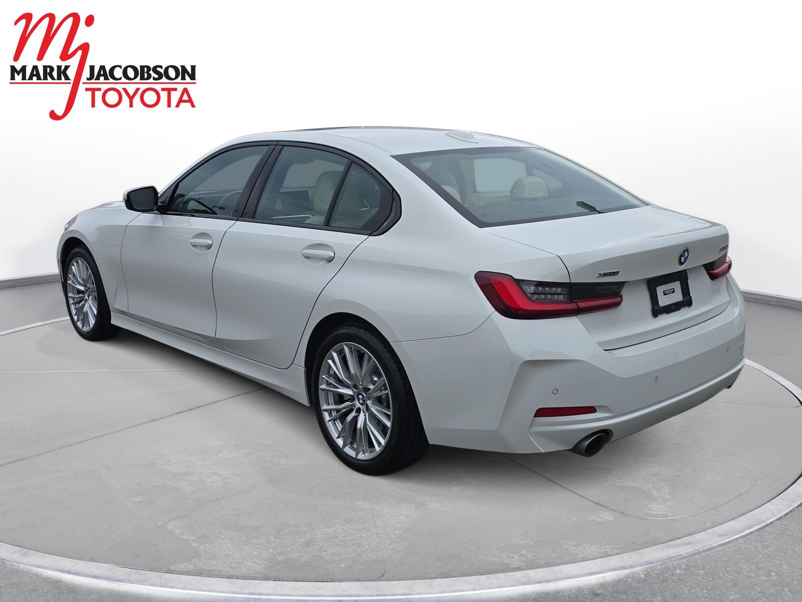 2023 BMW 3 Series 330i xDrive