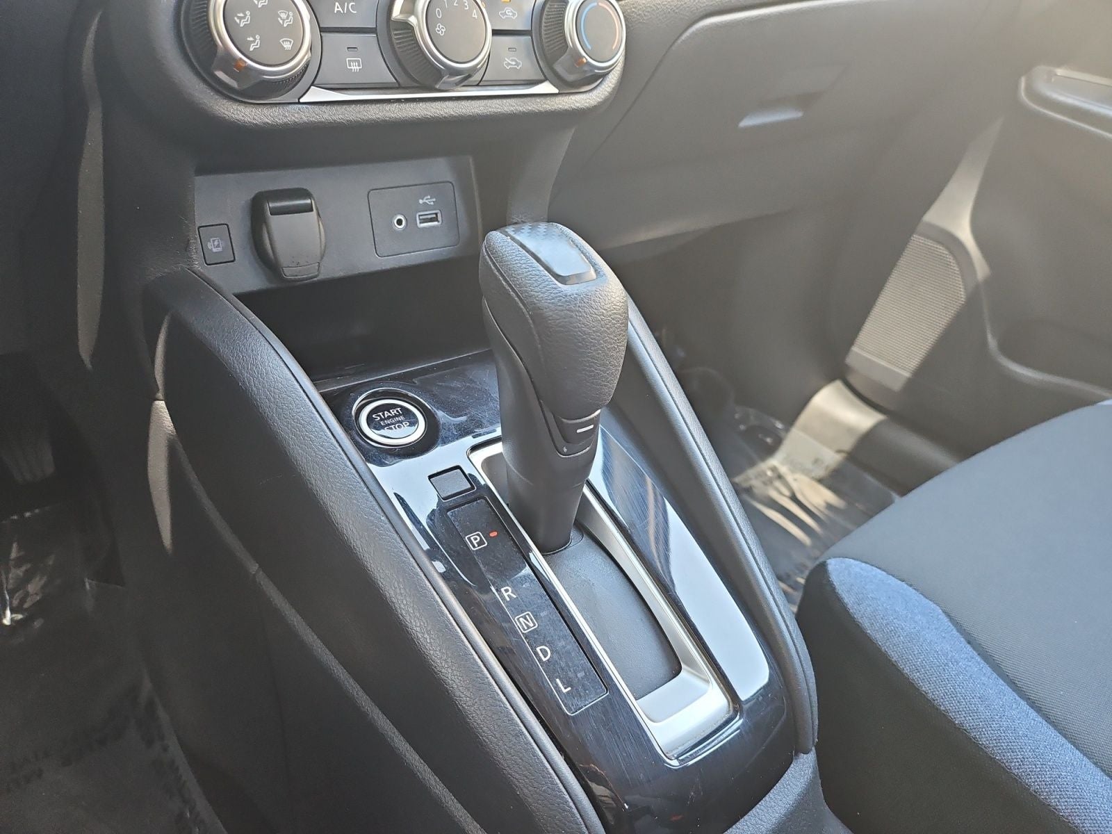 2025 Nissan Versa Sedan SV - Photo 15