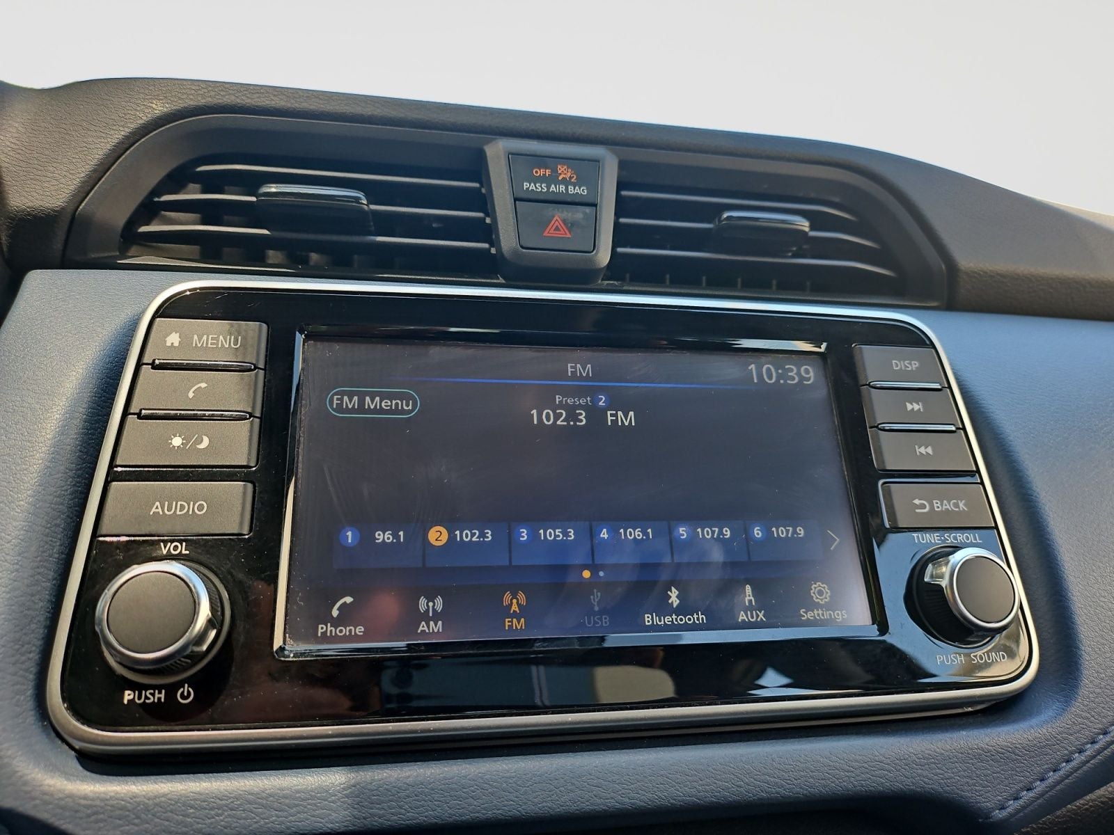 2025 Nissan Versa Sedan SV - Photo 21