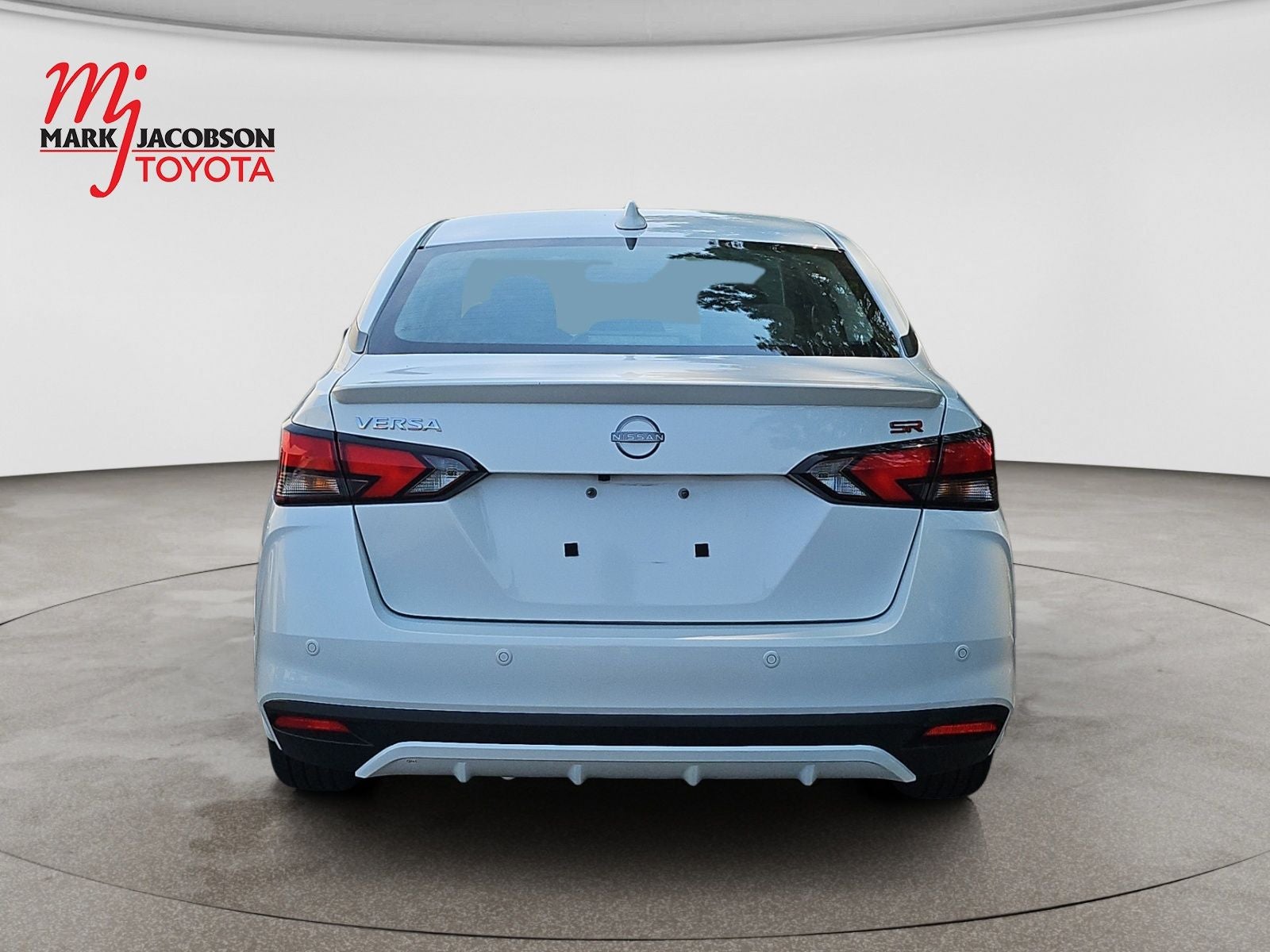 2025 Nissan Versa 1.6 SR
