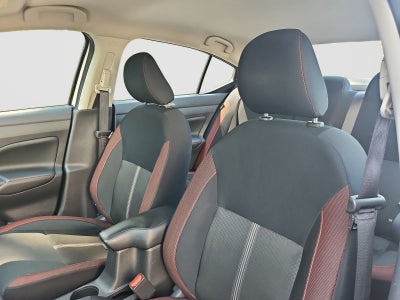 2025 Nissan Versa 1.6 SR
