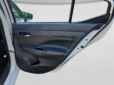 2025 Nissan Versa 1.6 SR