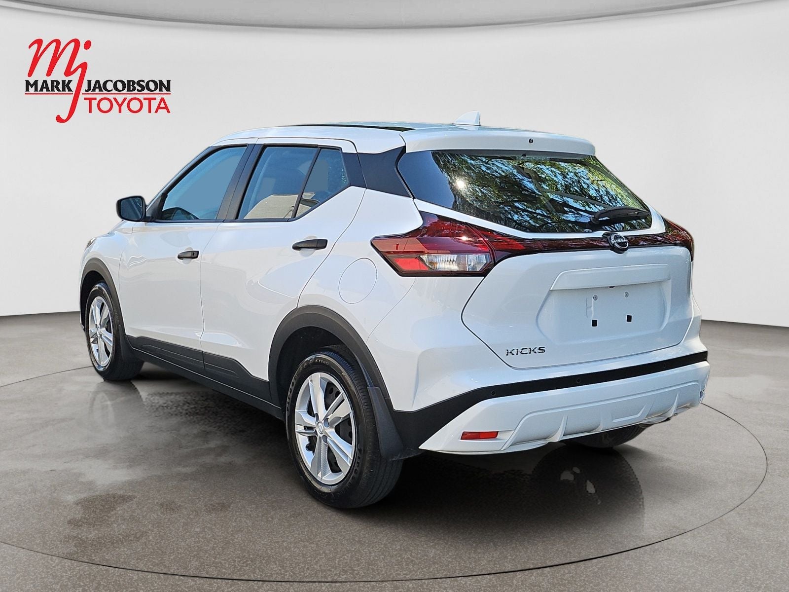 2025 Nissan Kicks Play S
