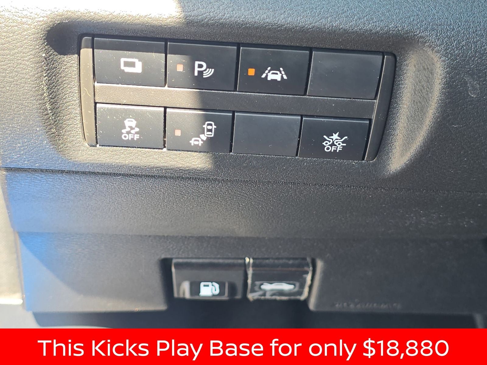 2025 Nissan Kicks Play S