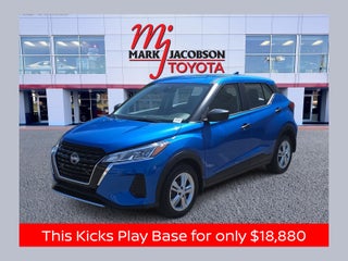 2025 Nissan Kicks Play S