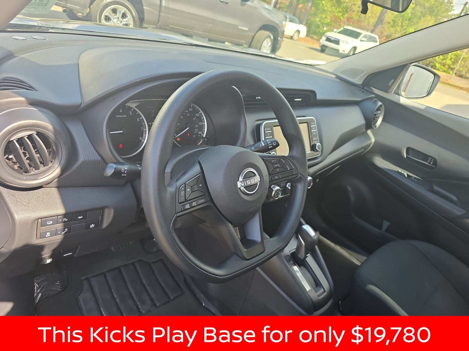 2025 Nissan Kicks Play S