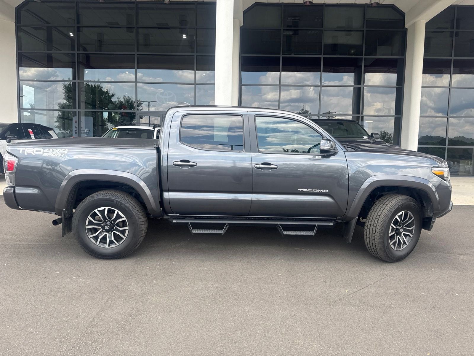 2022 Toyota Tacoma TRD Sport V6