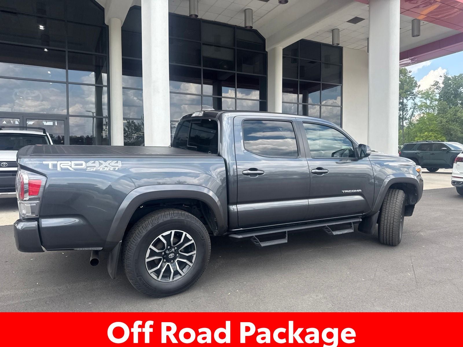 2022 Toyota Tacoma TRD Sport V6