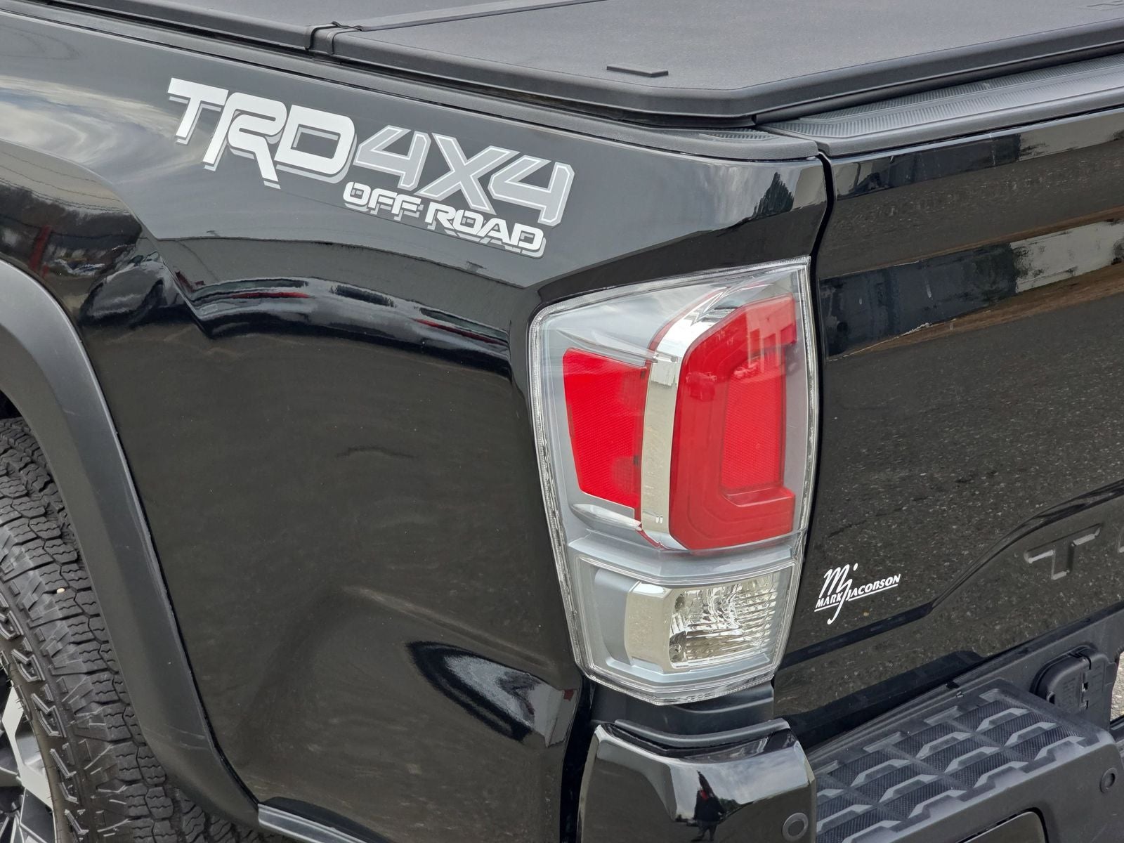 2023 Toyota Tacoma TRD Off-Road V6