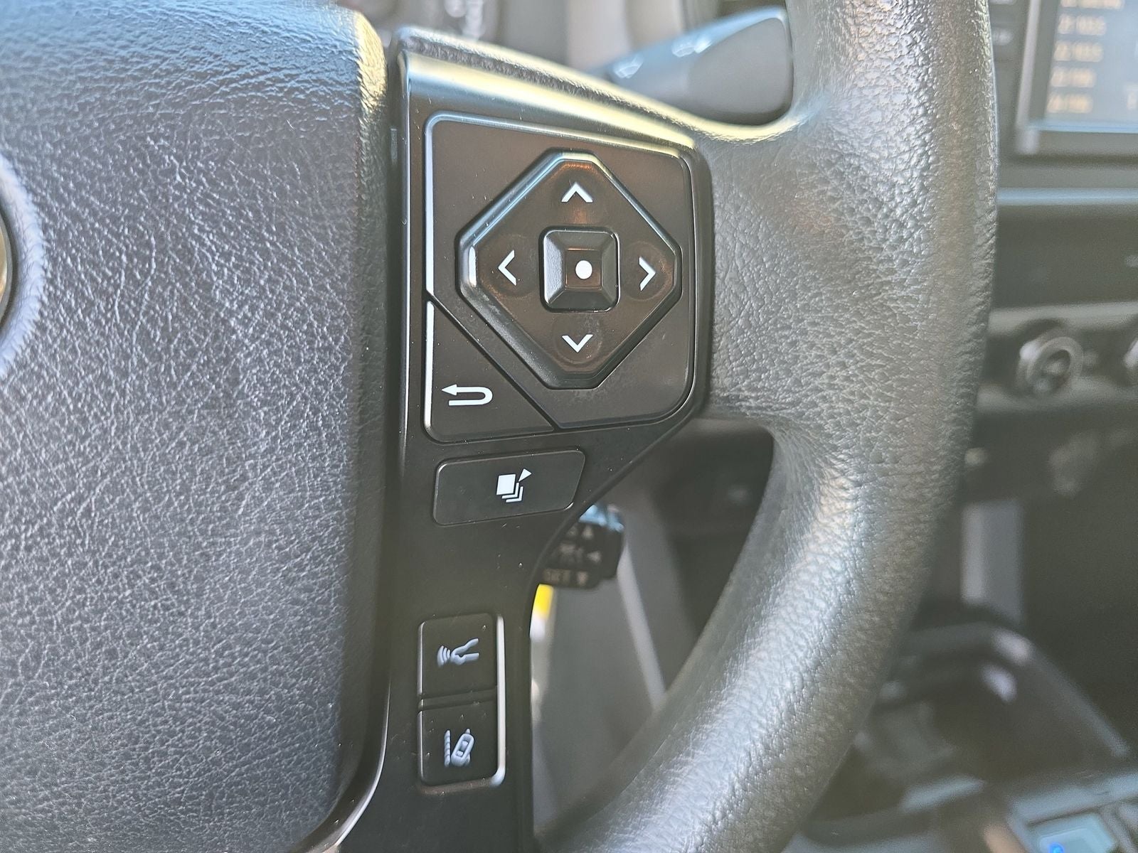 2019 Toyota Tacoma SR V6