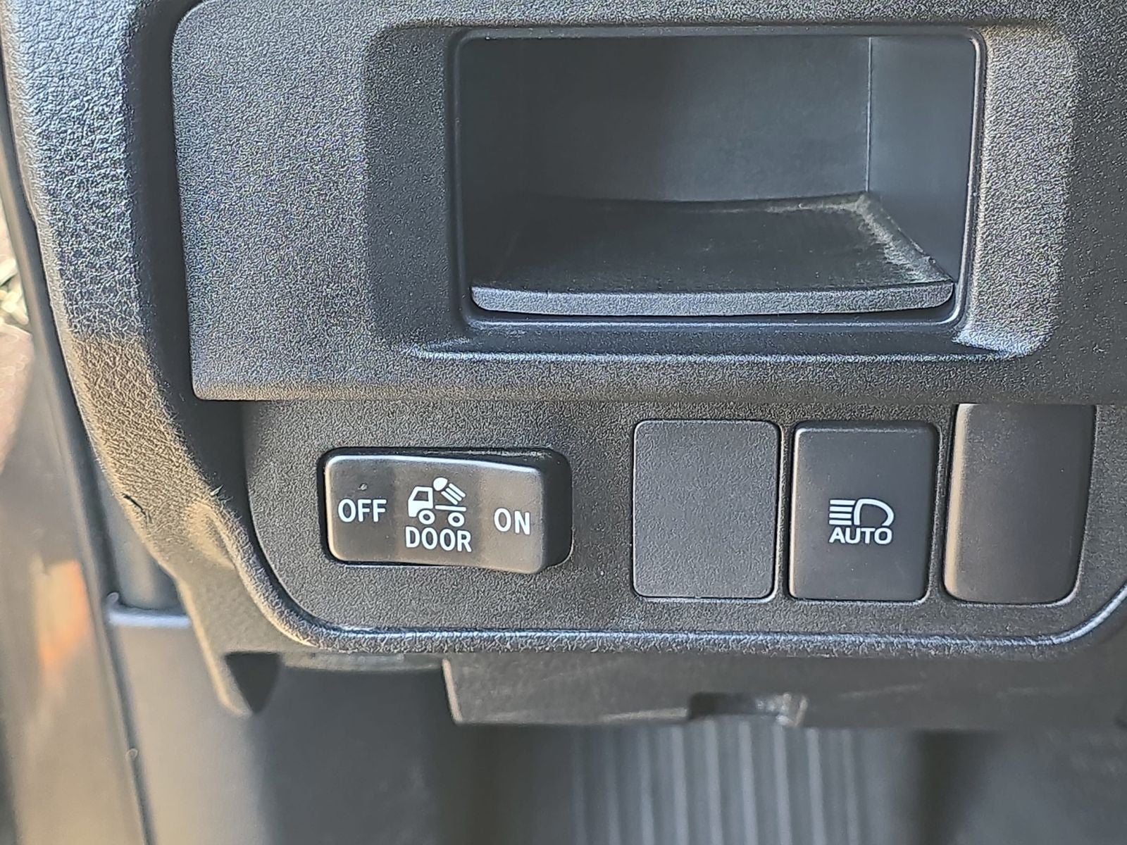 2019 Toyota Tacoma SR V6