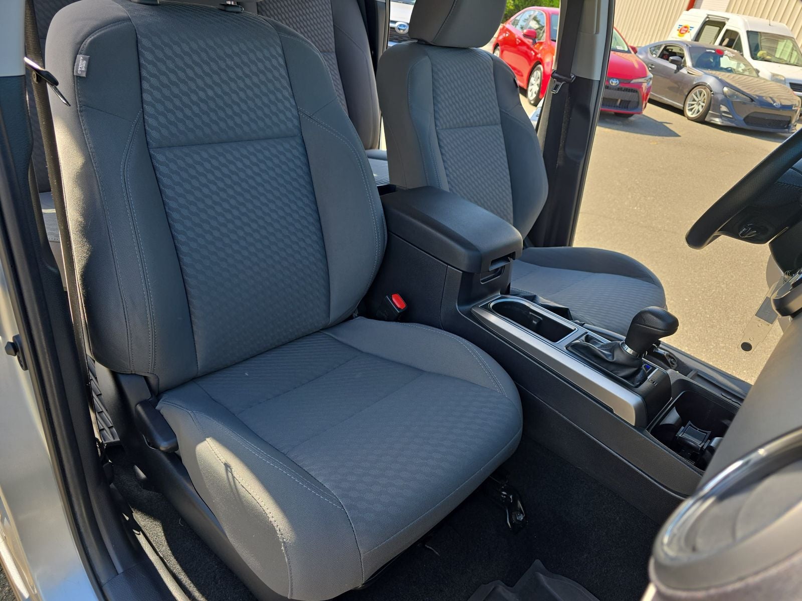 2022 Toyota Tacoma SR5 V6