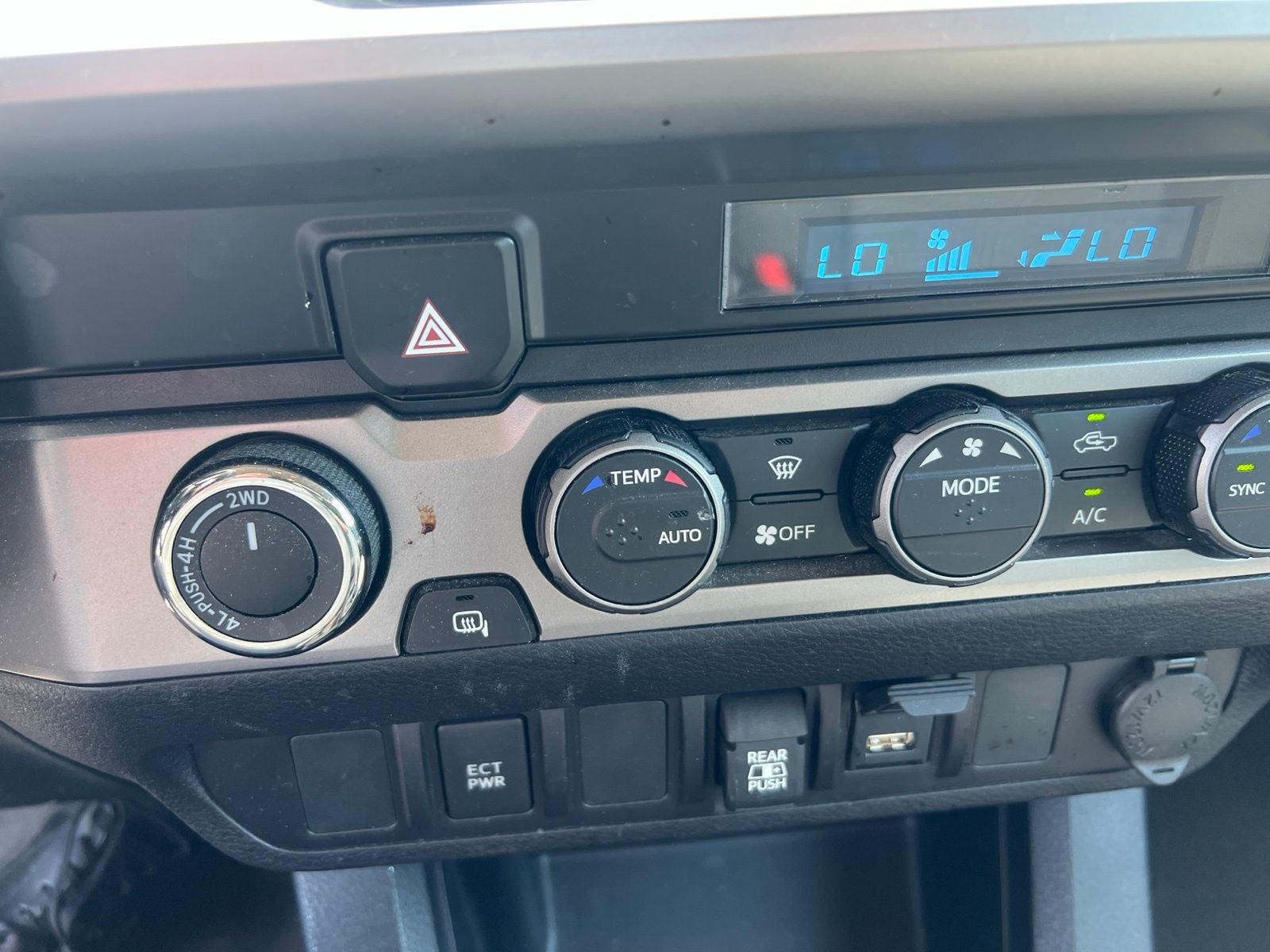 2022 Toyota Tacoma SR5 V6