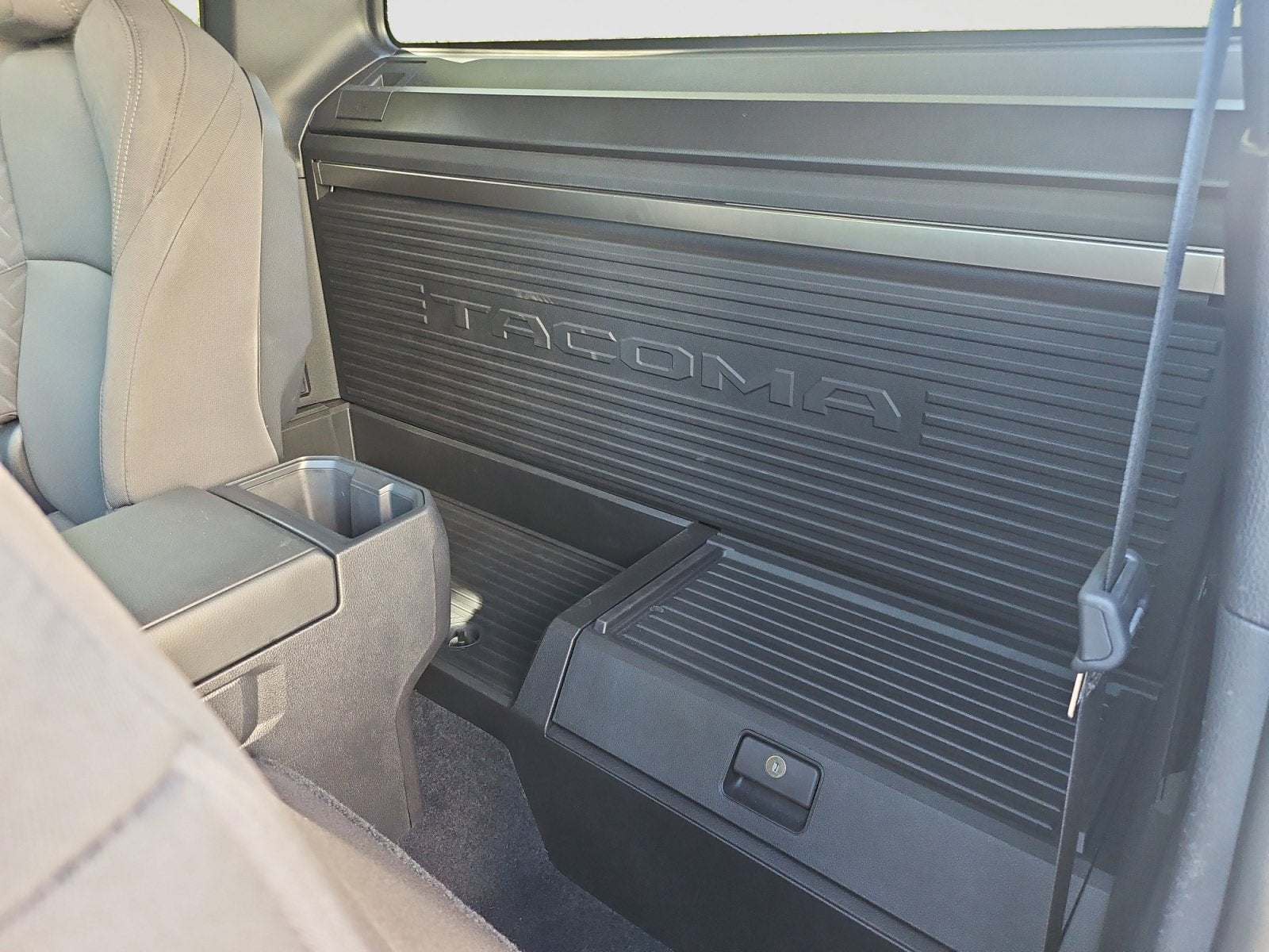 2025 Toyota Tacoma SR
