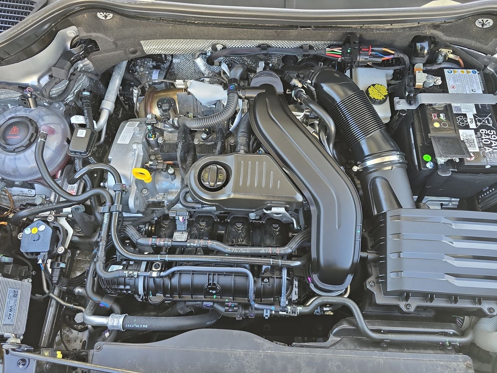 2025 Volkswagen Taos 1.5T SE