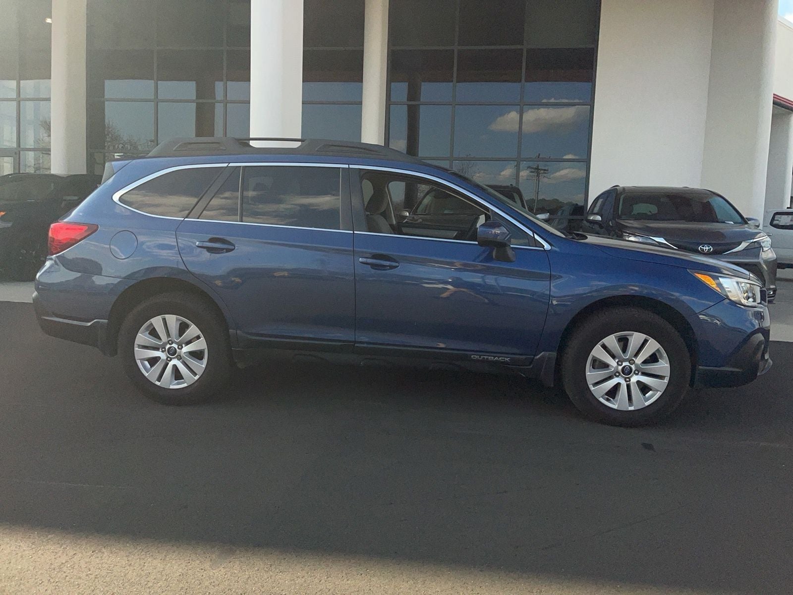 2019 Subaru Outback 2.5i Premium
