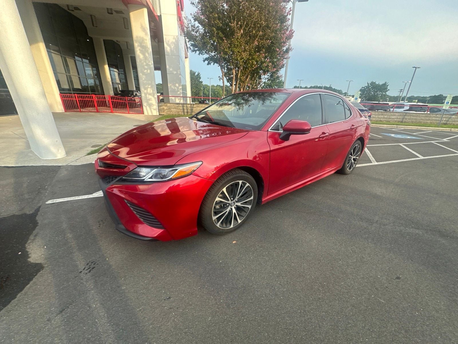 2019 Toyota Camry SE