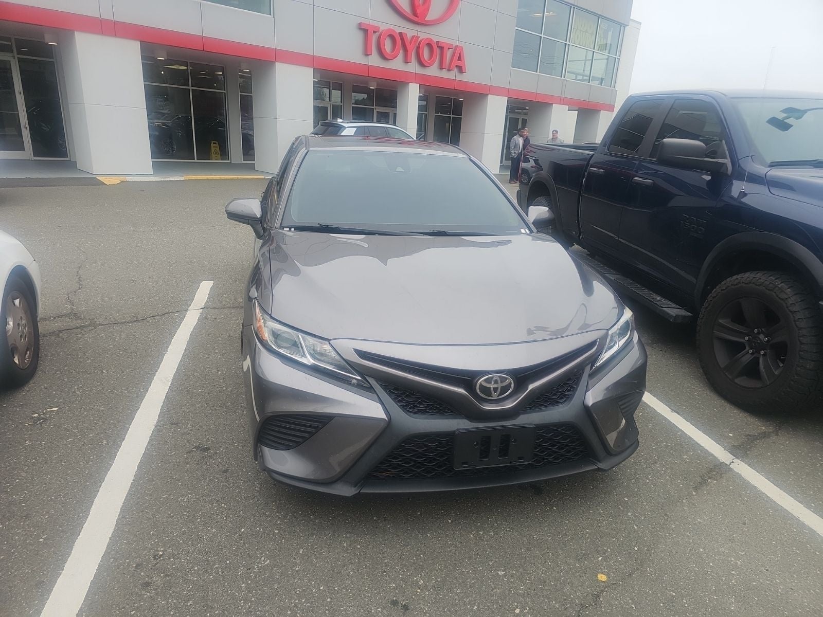 2019 Toyota Camry 2.5 Auto SE's photo