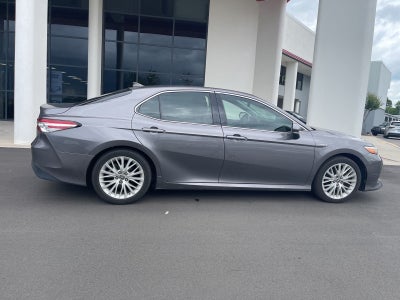2019 Toyota Camry Hybrid XLE