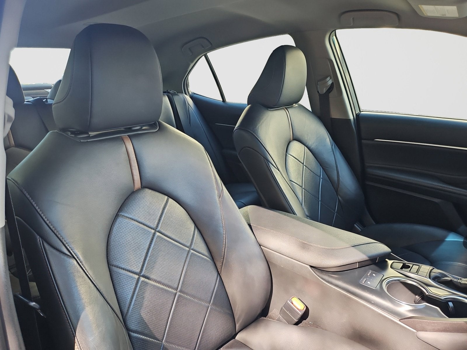 2018 Toyota Camry Hybrid XLE
