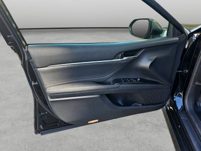 2018 Toyota Camry Hybrid XLE