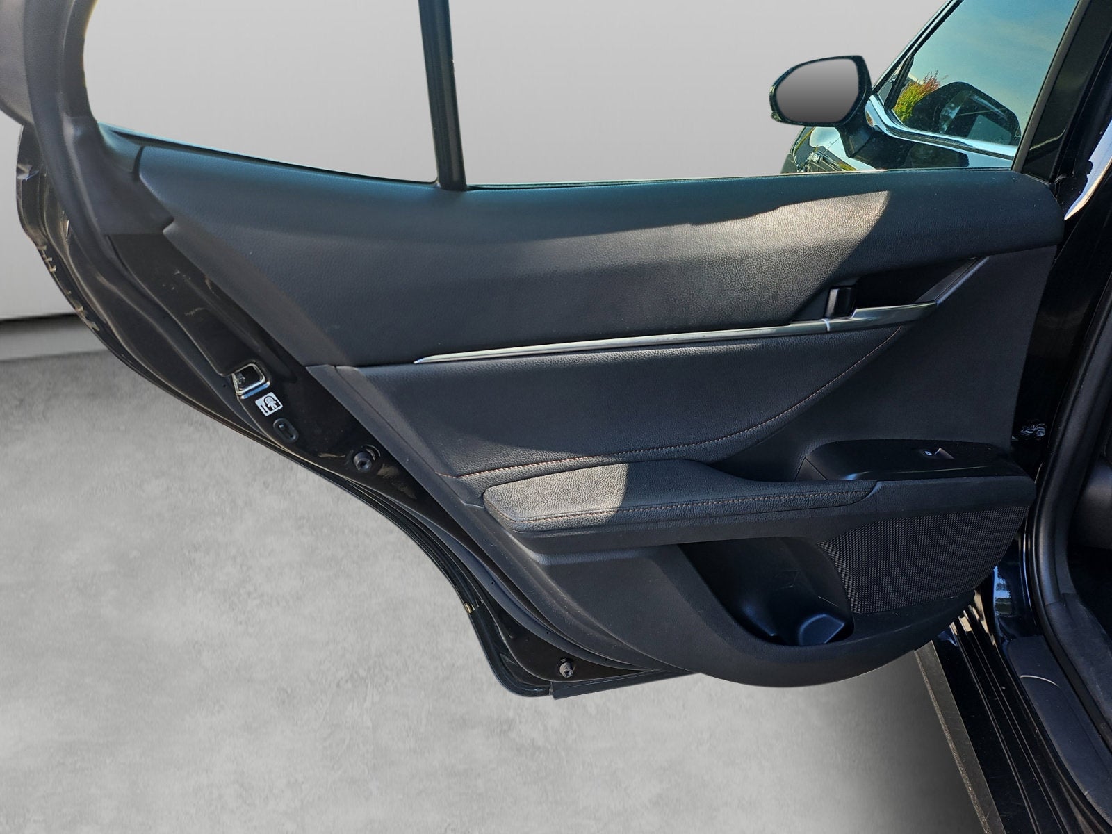 2018 Toyota Camry Hybrid XLE