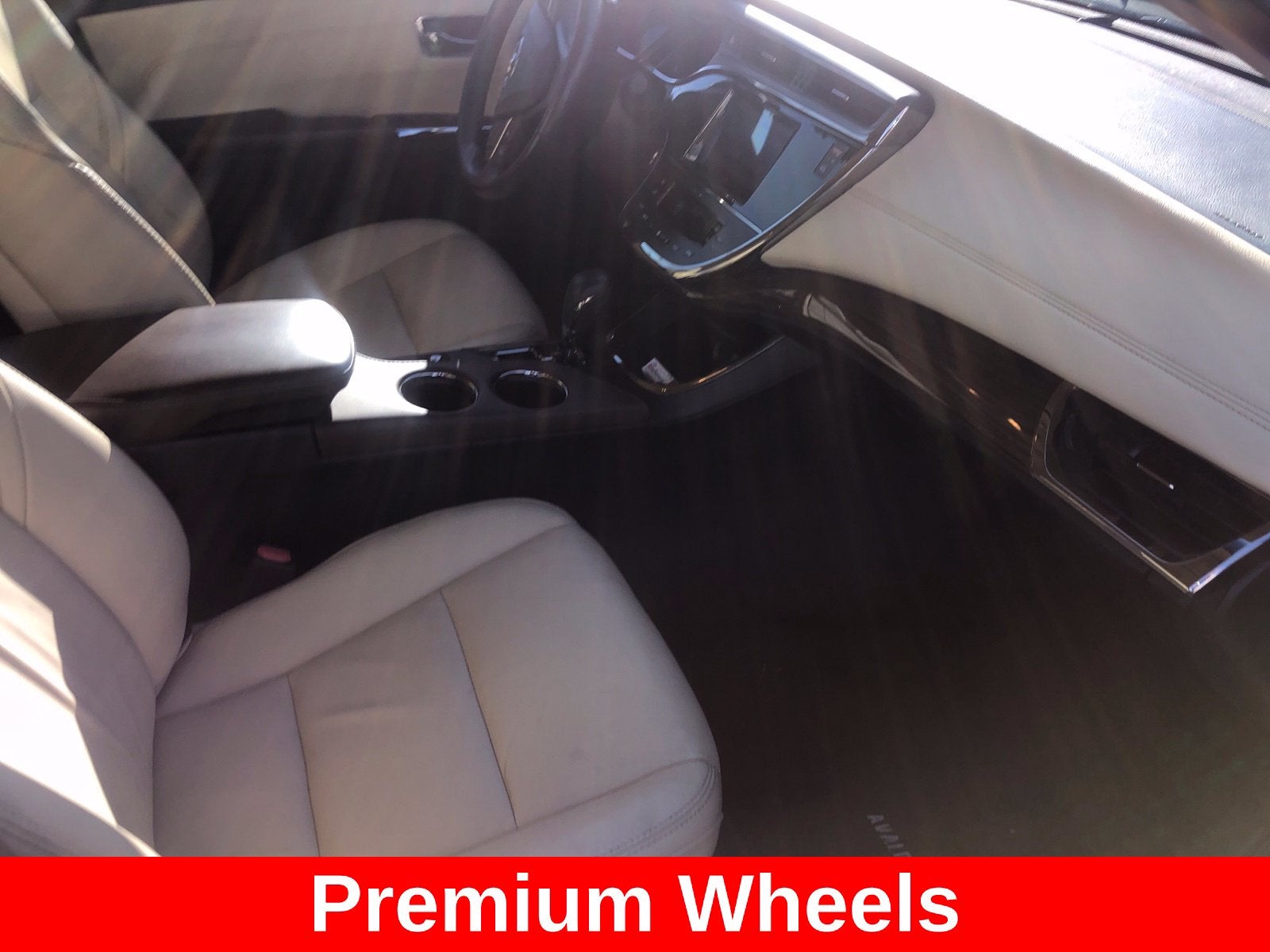 2015 Toyota Avalon Hybrid XLE Touring