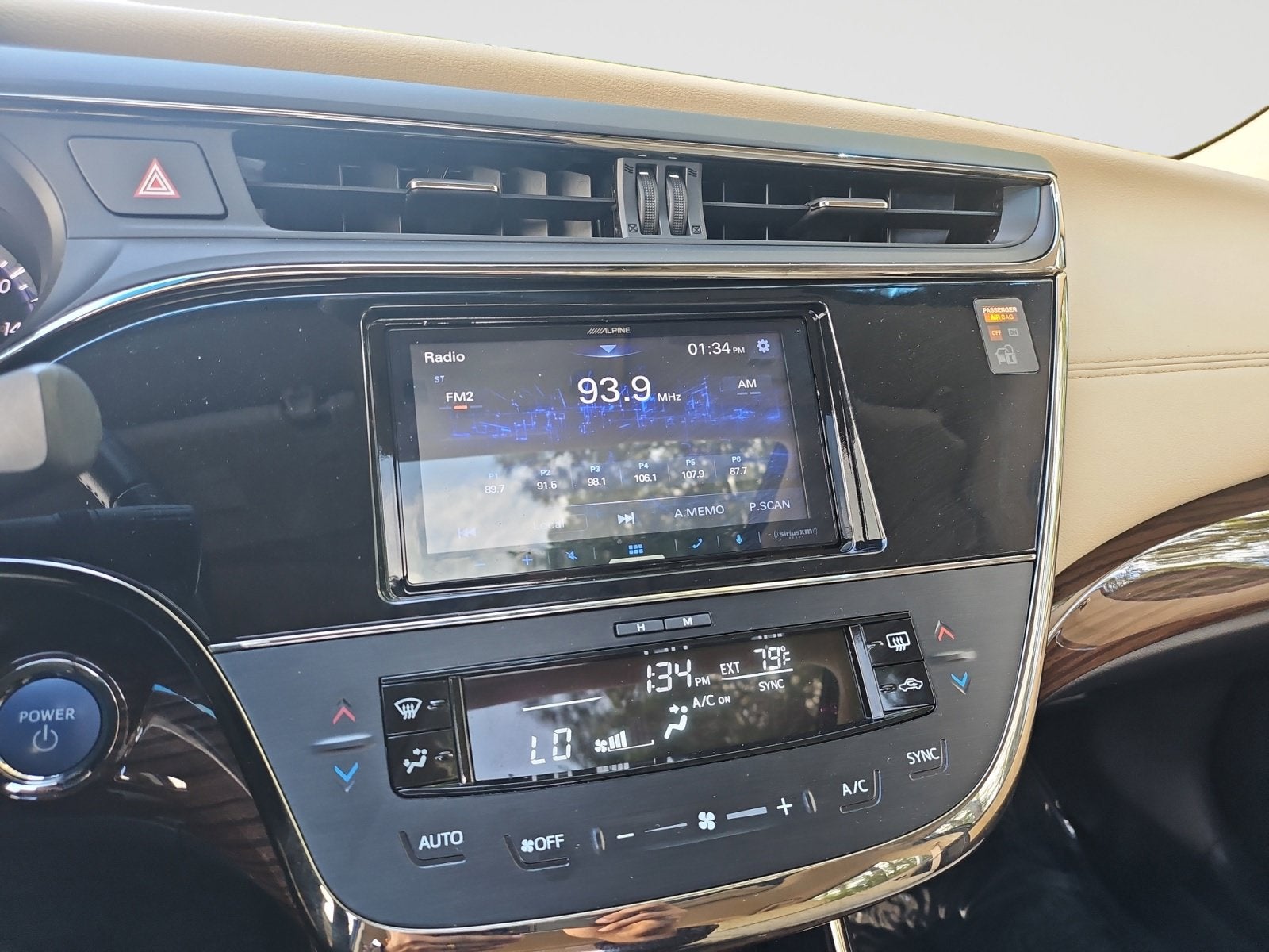 2015 Toyota Avalon Hybrid XLE Touring