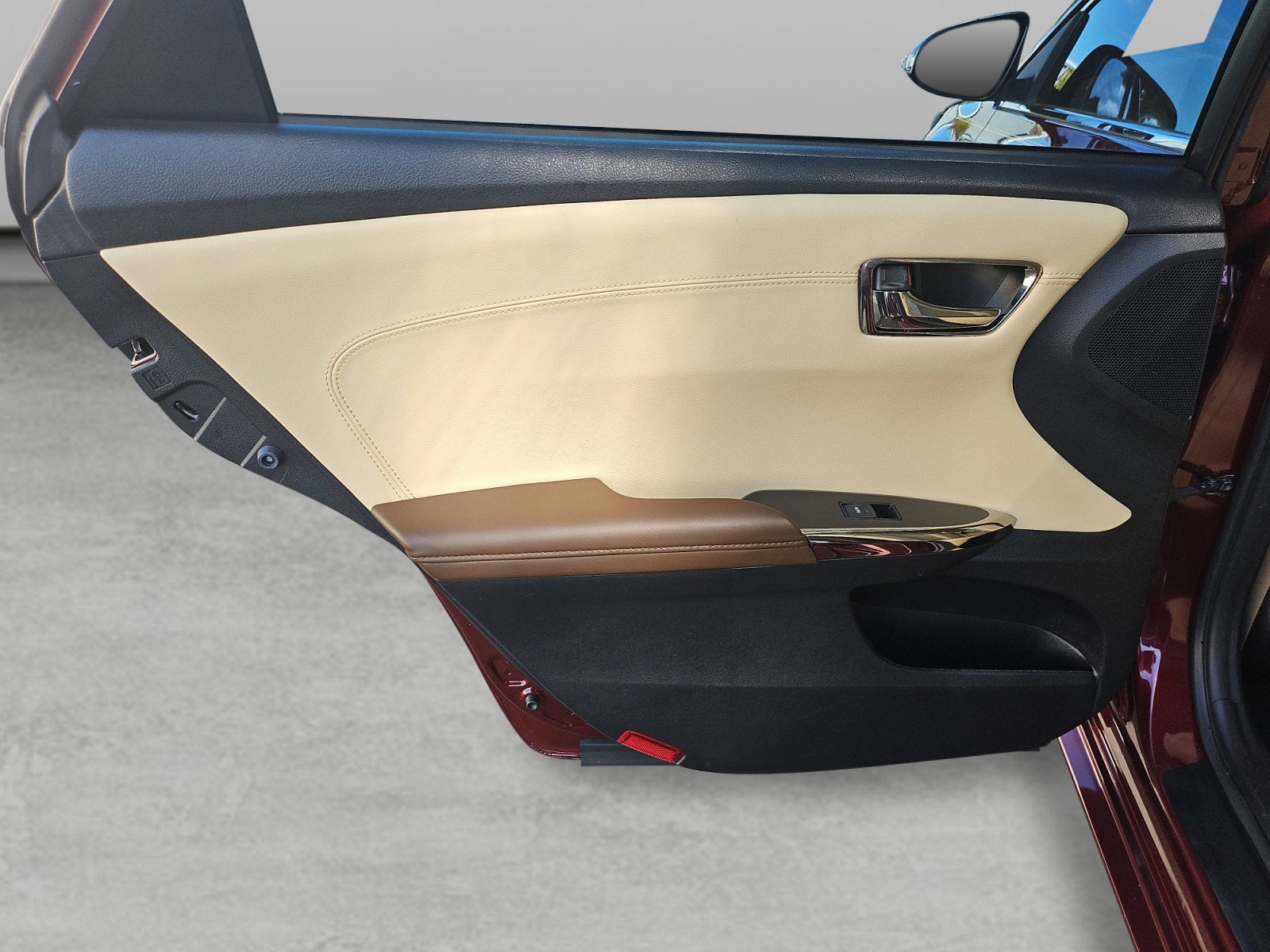 2015 Toyota Avalon Hybrid XLE Touring