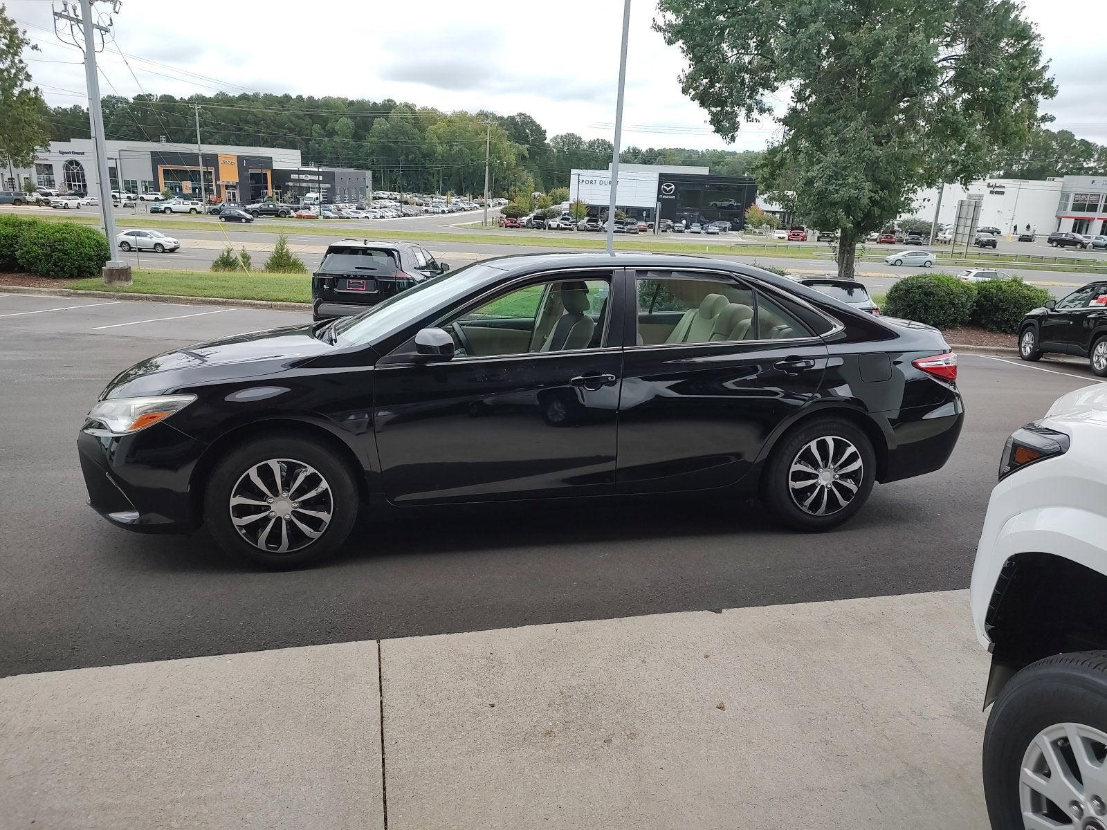2017 Toyota Camry LE