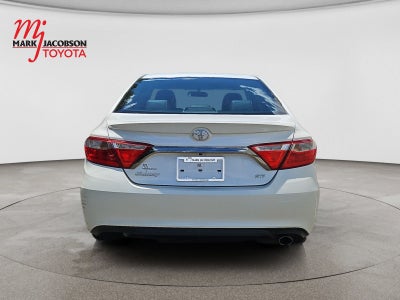 2015 Toyota Camry SE